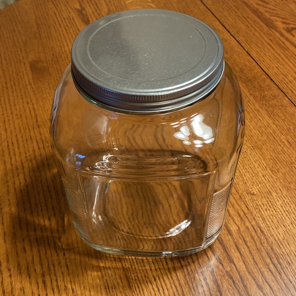 Large Storage Jar with Aluminum Lid - Picture 2 of 16